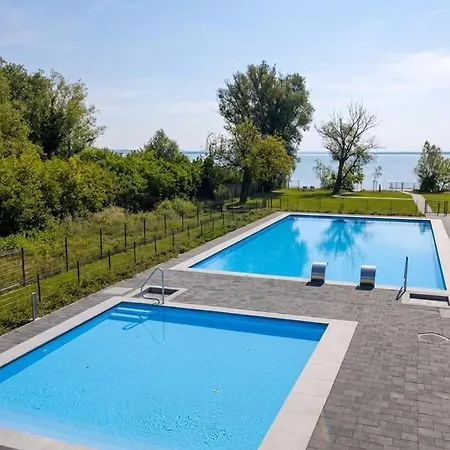 Lake Resort Beach Apartment Appartement